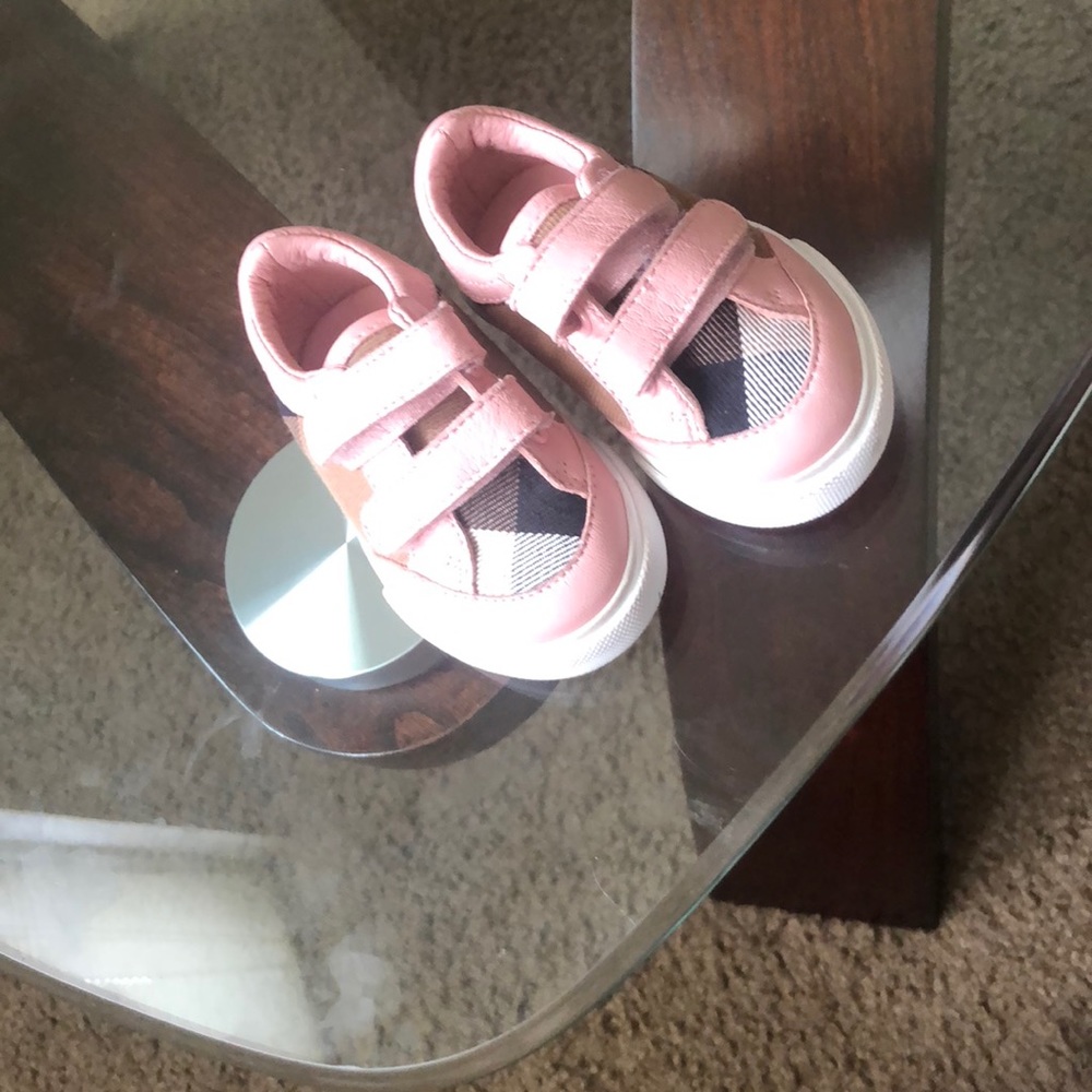 Burberry shoes